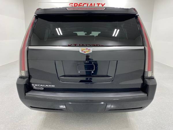 2017 Cadillac Escalade ESV! Luxury! Nav! Bckup Cam! Htd Lthr! 53k... for sale in Suamico, WI – photo 5