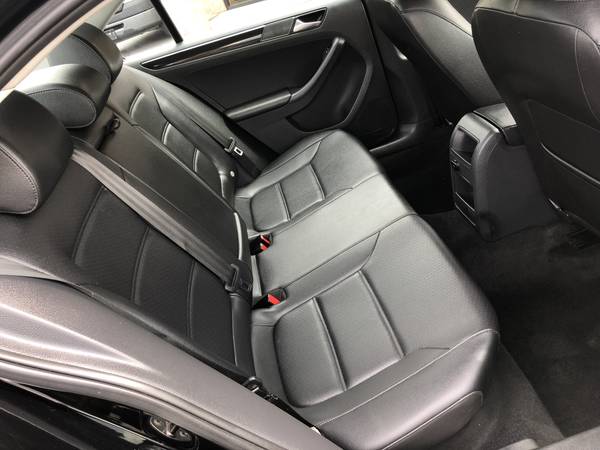 2016 Volkswagen Jetta 1.8T SEL Premium for sale in Harrisonburg, VA – photo 8