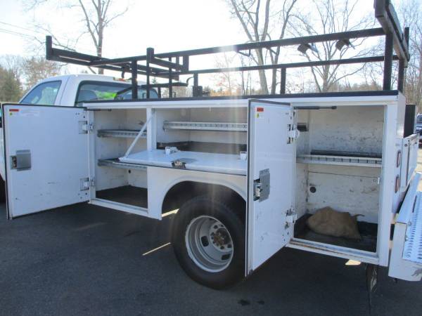 2011 Ford Super Duty F-350 DRW F350 Truck XL Utility Extra Clean for sale in Brentwood, VT – photo 15