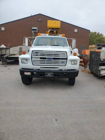 1991 F-700 bucket truck - cars & trucks - by owner - vehicle... for sale in Fenton, MO – photo 2