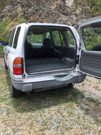 Chevrolet Tracker 2001 clean, reliable rust free for sale in Other, Other – photo 2