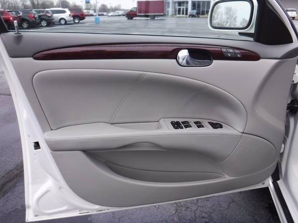 2011 Buick Lucerne CXL - cars & trucks - by dealer - vehicle... for sale in Daleville, IN – photo 20