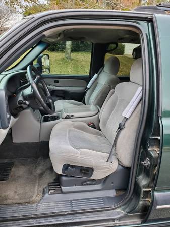 2001 Chevrolet Suburban 2500 - cars & trucks - by owner - vehicle... for sale in Kyle, TX – photo 13