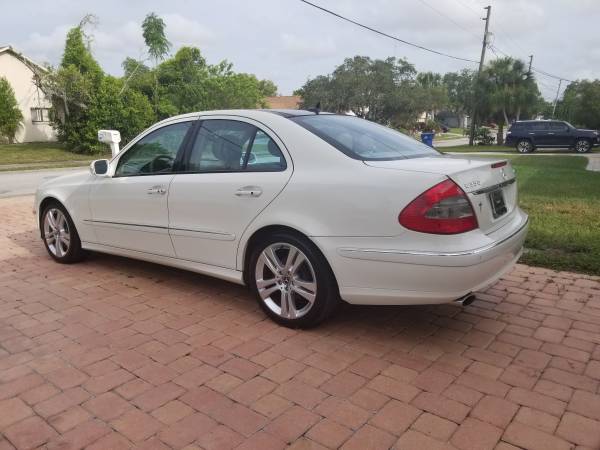 2007 mercedes E350 4matic BEAUTIFUL WHITE W/ TAN!! STUNNING - cars &... for sale in New Port Richey , FL – photo 5