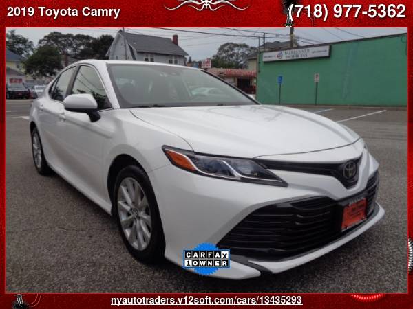 2019 Toyota Camry SE Auto (Natl) - cars & trucks - by dealer -... for sale in Valley Stream, NY – photo 4