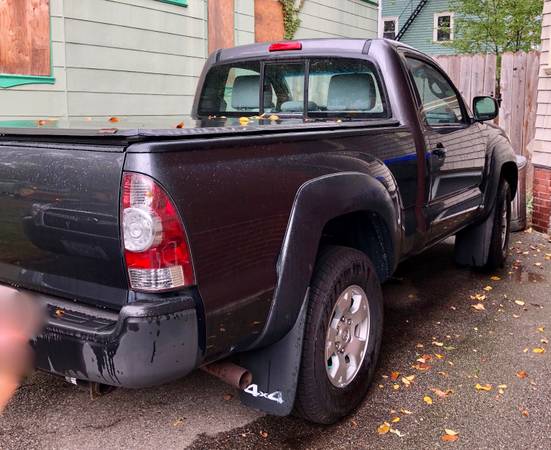 Toyota Tacoma truck/pickup 4x4 for sale in Providence, RI – photo 5