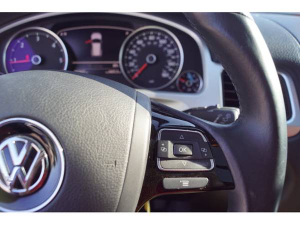 2014 Volkswagen Touareg V6 TDI 4Motion for sale in Hurst, TX – photo 13
