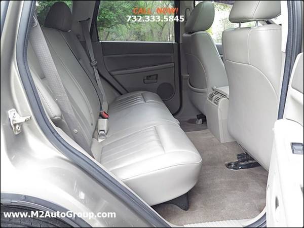 2006 Jeep Grand Cherokee Laredo 4dr SUV 4WD w/Front Side Airbags for sale in East Brunswick, NY – photo 13