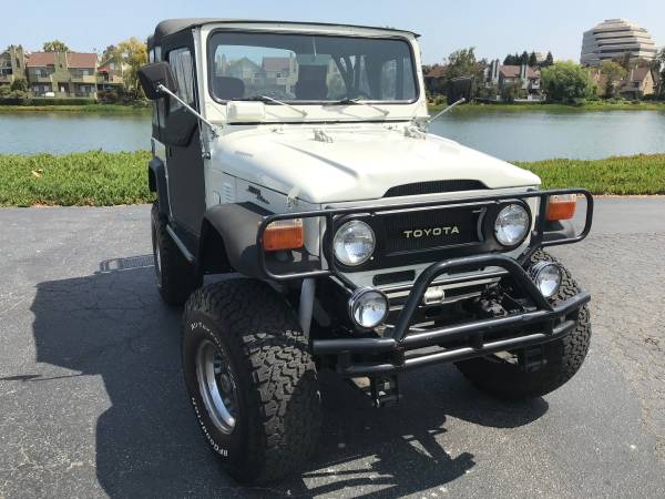 1975 TOYOTA FJ40 / RECENTLY RESTORED / CLEAN TITLE / 4-SPEED MANUAL / for sale in San Mateo, CA – photo 5