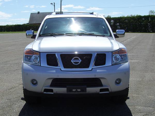 2012 NISSAN ARMADA PLATINUM - TOTALLY LOADED 4x4 SUV - MUST SEE for sale in East Windsor, MA – photo 8