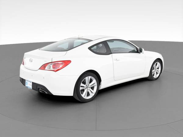 2010 Hyundai Genesis Coupe 3.8 Coupe 2D coupe White - FINANCE ONLINE... for sale in La Jolla, CA – photo 11