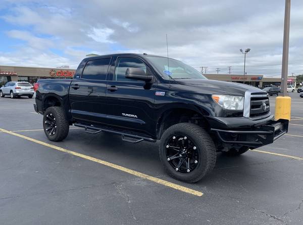 Black Toyota Tundra for sale in Austin, TX – photo 5