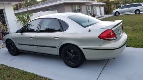 2005 Ford Taurus, 82k Miles, Mech great, AC, Will take part for sale in Clearwater, FL – photo 3