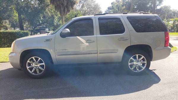 2007 GMC Yukon SLT - cars & trucks - by dealer - vehicle automotive... for sale in TAMPA, FL – photo 3