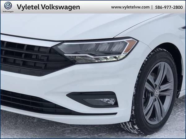 2020 Volkswagen Jetta sedan R-Line Auto w/ULEV - Volkswagen Pure for sale in Sterling Heights, MI – photo 6