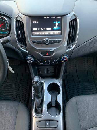 2018 CHEVROLET CRUZE LT / CLEAN TITLE / 4 CYLINDER / GREAT... for sale in El Paso, TX – photo 14
