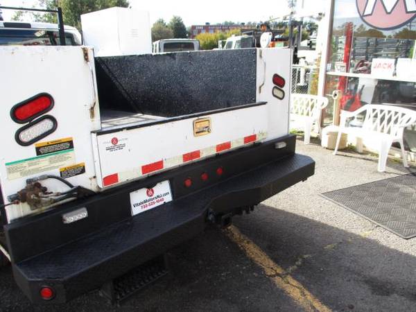 2016 Ford Super Duty F-550 DRW CREW CAB 4X4 SERVICE BODY, DIESEL -... for sale in South Amboy, PA – photo 8