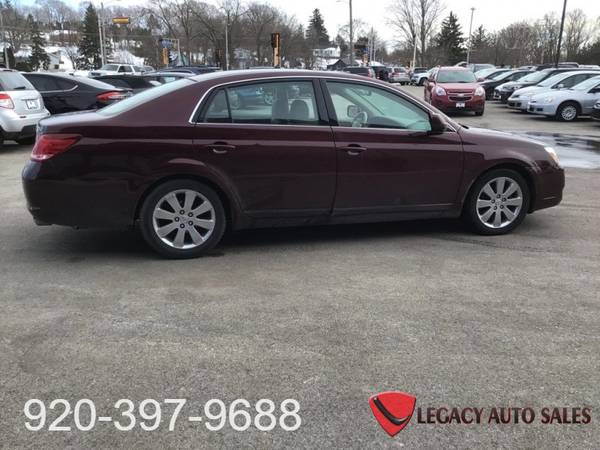 2005 TOYOTA AVALON XLS - - by dealer - vehicle for sale in Jefferson, WI – photo 5