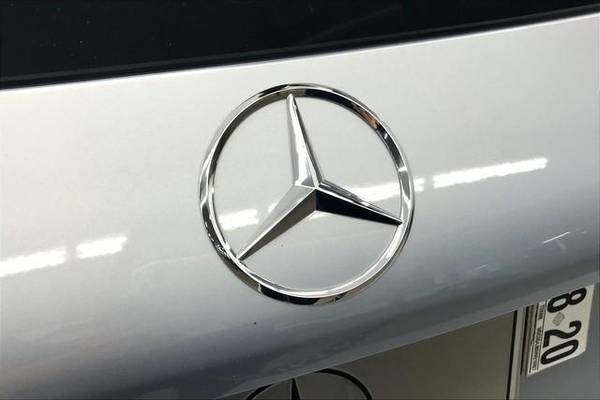 2017 Mercedes-Benz GLC GLC 300 -EASY APPROVAL! - cars & trucks - by... for sale in Honolulu, HI – photo 7