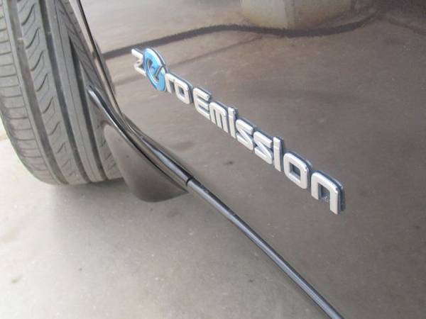Nissan LEAF All vehicles fully Sanitized~We are open for you!! -... for sale in Albuquerque, NM – photo 5
