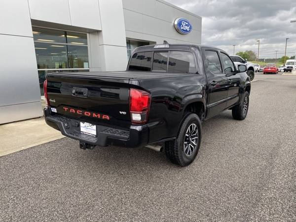 2019 Toyota Tacoma SR pickup Midnight Black Metallic for sale in LaFollette, TN – photo 5