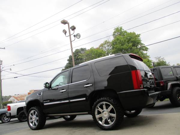 BAD A$$ LIFTED 2011 CADILLAC ESCALADE AWD PREMIUM 6.2 V8 22'S *CHEAP!* for sale in KERNERSVILLE, NC – photo 5