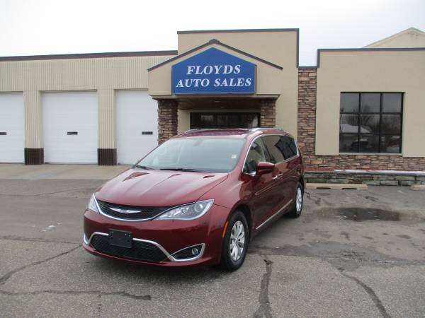2019 CHRYSLER PACIFICA - - by dealer - vehicle for sale in Forest Lake, MN – photo 2