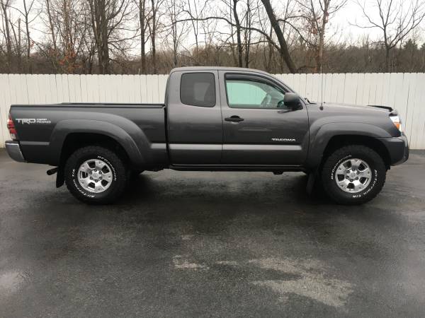 2012 Toyota Tacoma SR5 Automatic 4wd 6 Cylinder TRD Off Road Package... for sale in Watertown, NY – photo 5