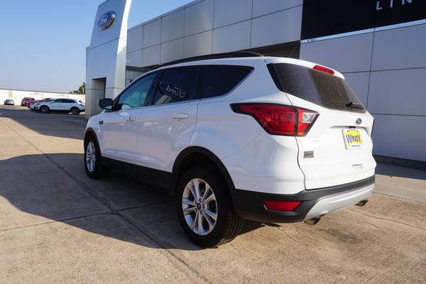 2019 Ford Escape SEL - LOADED WITH SUPER LOW MILES! for sale in Alva, OK – photo 6