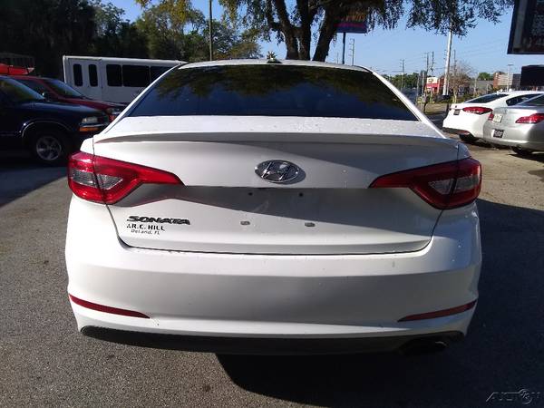 2016 Hyundai Sonata SE Sedan - - by dealer - vehicle for sale in DUNNELLON, FL – photo 4