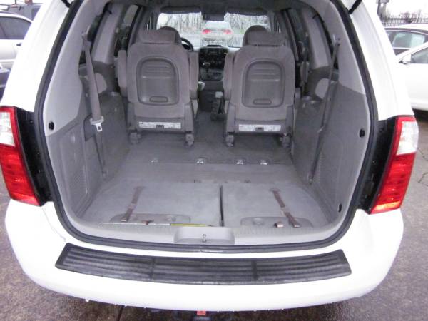 2007 Kia Sedona LX Super clean Clean title Runs Excellent!! for sale in Albany, OR – photo 11