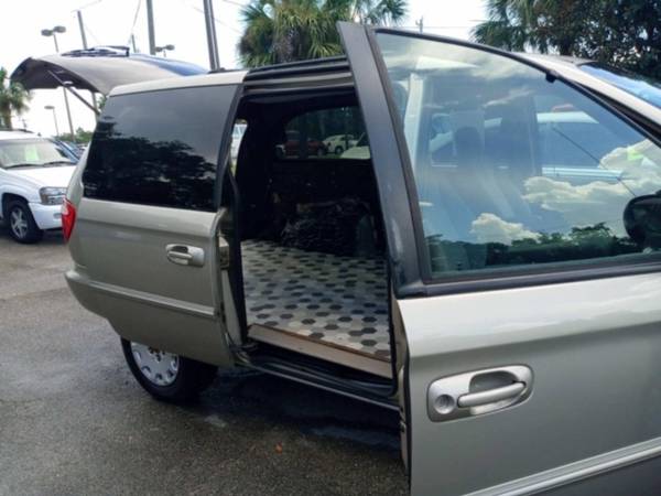 2002 CHRYSLER TOWN & COUNTRY LX - cars & trucks - by dealer -... for sale in Tallahassee, FL – photo 11