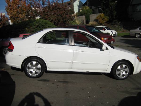 2008 KIA SPECTRA AUTOMATIC LOW MILES NON SMOKER - cars & trucks - by... for sale in Seattle, WA – photo 12