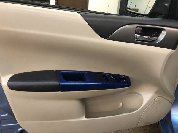 2011 Subaru Impreza 2 5i Wagon AWD - Clean title, Auto, Low Miles for sale in Kirkland, WA – photo 10