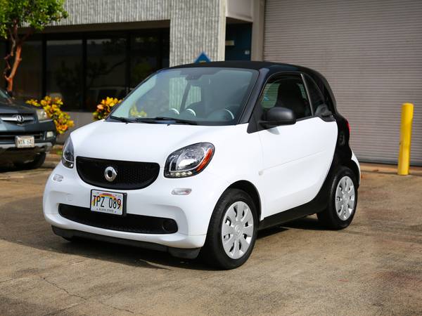 2017 Smart Fortwo Passion Hatchback, Auto, 3-Cyl Turbo, Low Miles -... for sale in Pearl City, HI – photo 3