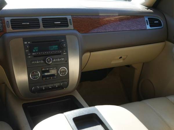 2007 GMC Yukon XL SLT-2 1/2 Ton 4WD 3rd seat - cars & trucks - by... for sale in Inver Grove Heights, MN – photo 15