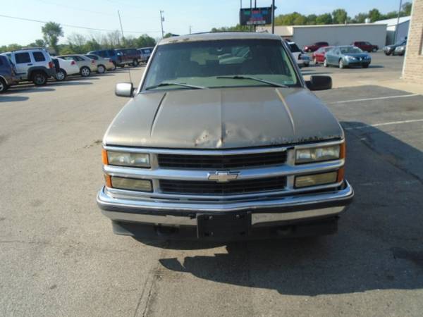 1999 Chevrolet Suburban K1500 4WD for sale in Mooresville, IN – photo 3