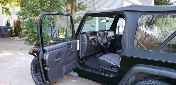 2001 Jeep Wrangler for sale in Neenah, WI – photo 9