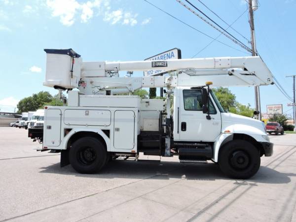 2005 INTERNATIONAL 4300 CRANE TRUCK,UTILITY with for sale in Grand Prairie, TX – photo 5