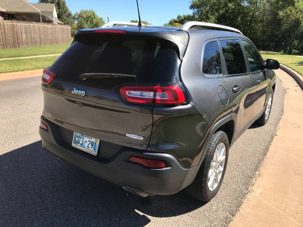 2017 jeep cherokee - cars & trucks - by owner - vehicle automotive... for sale in Edmond, OK – photo 4