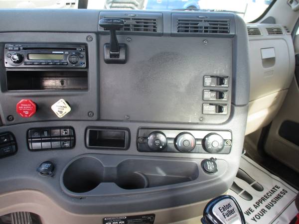 ◄◄◄ 2012-2014 Freightliner Cascadia 125 Day Cabs ►►► - cars & trucks... for sale in Fort Wayne, IN – photo 7