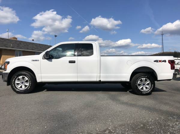 2019 Ford F-150 XLT 4WD SuperCab 8 Box Oxford for sale in Johnstown , PA – photo 5