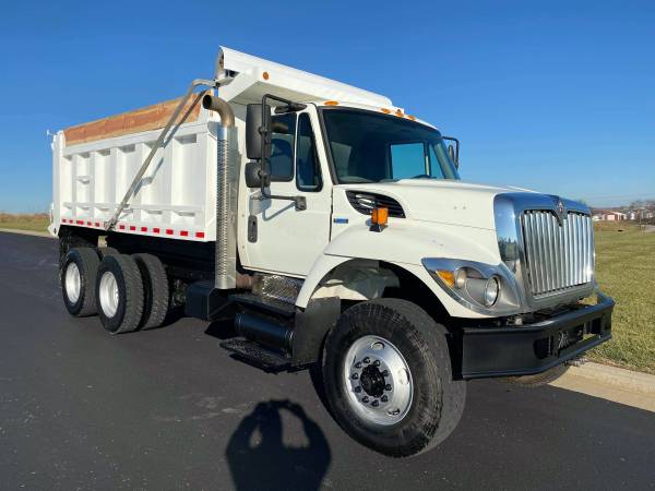 2009 INTERNATIONAL TANDEM DUMP WITH ONLY 46K ORIGINAL MILES WOW! -... for sale in Saint Joseph, IL – photo 19