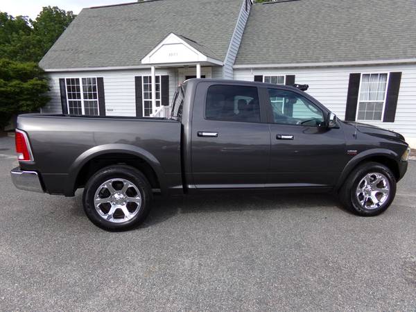 LOW LOW MILES!! 2015 RAM 1500 Laramie 4X4 for sale in Hayes, District Of Columbia – photo 13