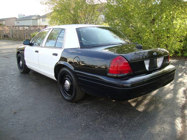 2009 Ford Crown Vic Police Interceptor (70, 000 Miles/Ex Condition) for sale in Northbrook, WI – photo 5