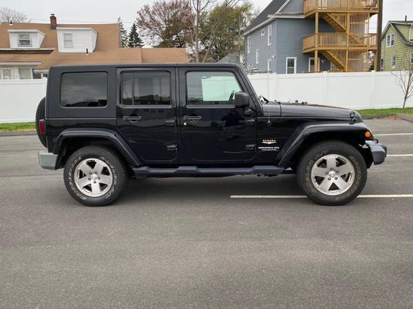 2009 Jeep Wrangler Unlimited 4WD 4dr Sahara -EASY FINANCING... for sale in Bridgeport, CT – photo 3