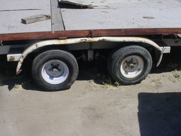 2005 double axel flatbed 16 foot trailer for sale in Hemet, CA – photo 6
