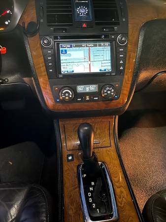 2010 Cadillac DTS PLATINUME - - by dealer - vehicle for sale in Holiday, FL – photo 17