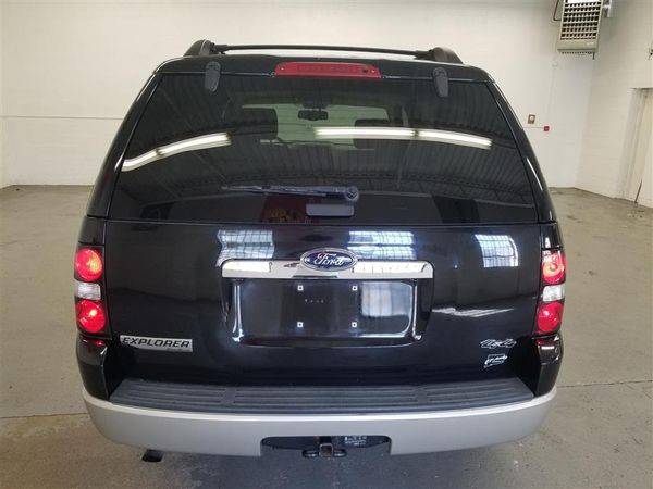 2008 Ford Explorer 4WD 4dr V6 Eddie Bauer -EASY FINANCING AVAILABLE for sale in Bridgeport, CT – photo 5