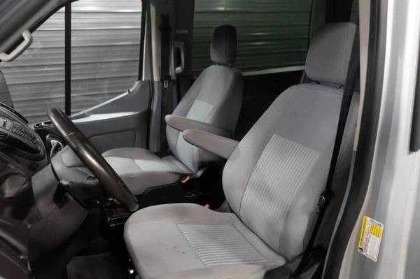 2017 Ford Transit 350 Wagon XLT w/Medium Roof w/Sliding Side Door for sale in Sykesville, MD – photo 11